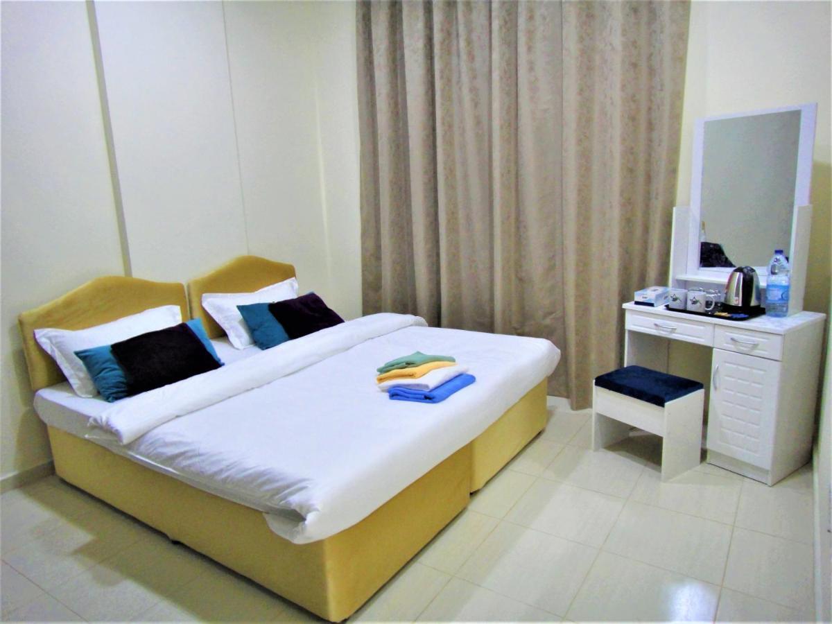 Abu Hail Star Residence - Home Stay ดูไบ ภายนอก รูปภาพ